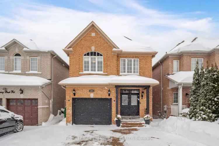 3-Bedroom Detached Home 1830 sq ft Modern Finishes Large Deck Finished Basement