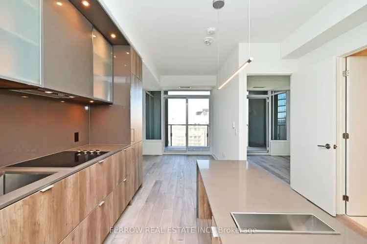 Rent Luxury 1 Bedroom Suite in Yorkville with Modern Features