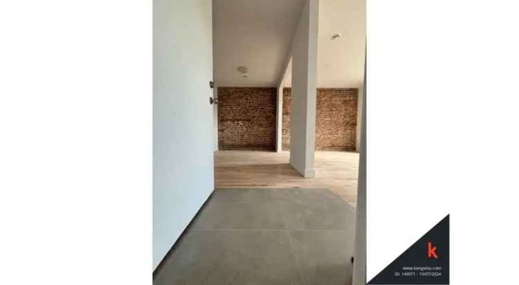 Verdun 3 1/2 Apartment for Rent Top Floor