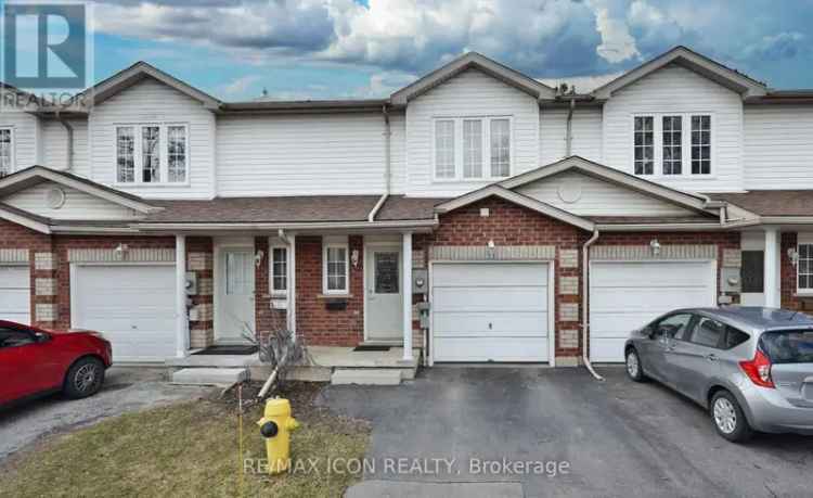 3 Bedroom Townhome 1300 Sq Ft Single Car Garage Private Patio