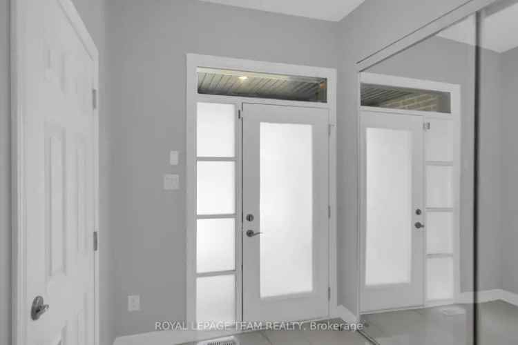 3-Bed 3-Bath Townhouse in Prime Location
