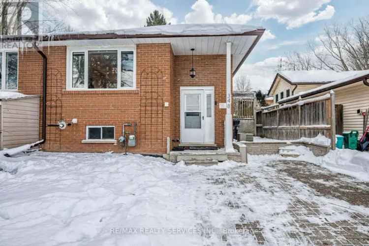 3 2 Bedroom Semi-Detached Bungalow in New Hamburg