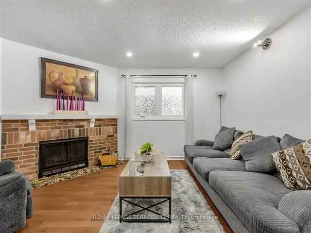 House For Sale in Ajax, Ontario