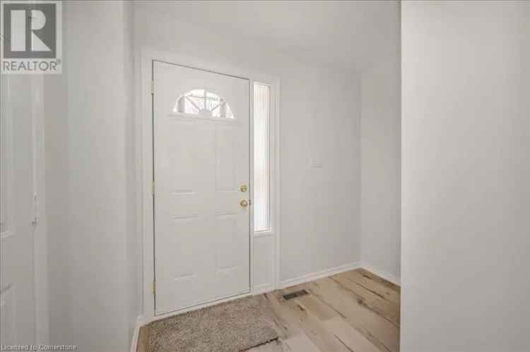 Victoria Hills 3-Bedroom Townhome - Newly Updated