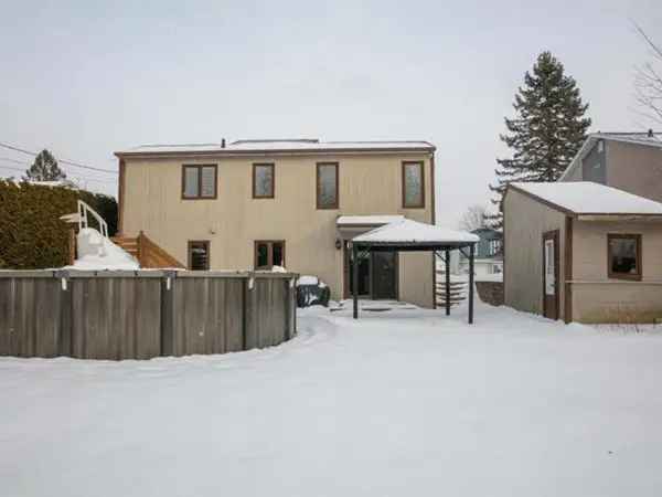 Split Level House for Sale Estrie RC879