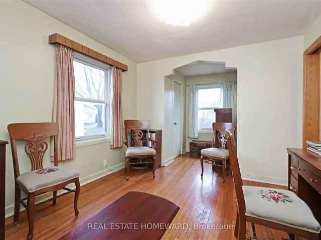 Charming 1.5 Storey Family Home in Clairlea