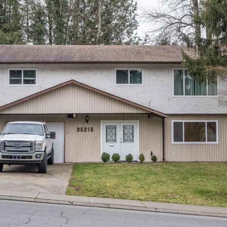 4 Bedroom House for Sale in East Abbotsford