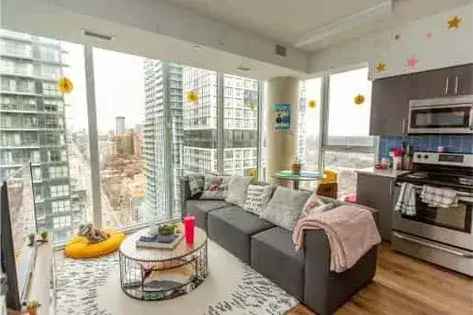 1 room apartment of 346 m² in Toronto