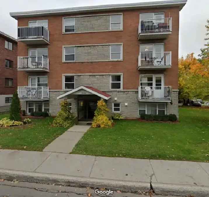 Rent Apartment in Ahuntsic with 2 Bedrooms and Balcony