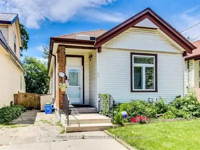 House For Sale in 25, Pegler Street, London, Ontario