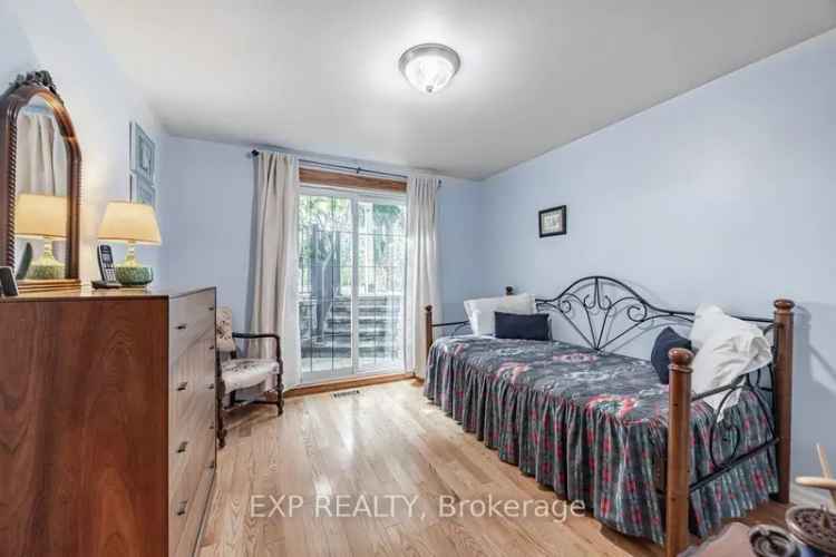 House For Sale in Toronto, Ontario