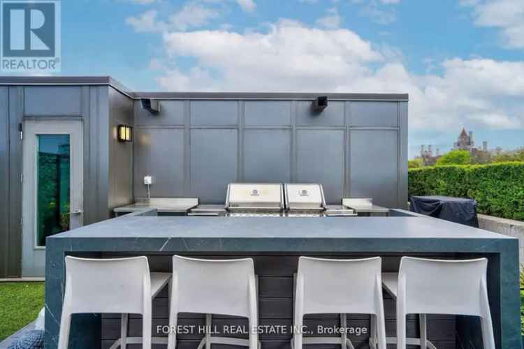 Luxury Penthouse Buy in South Hill with Stunning Outdoor Spaces