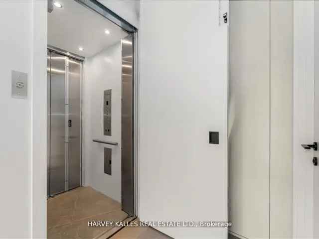 Luxury Downtown Toronto Home - 5000 sq ft - Elevator - Double Garage