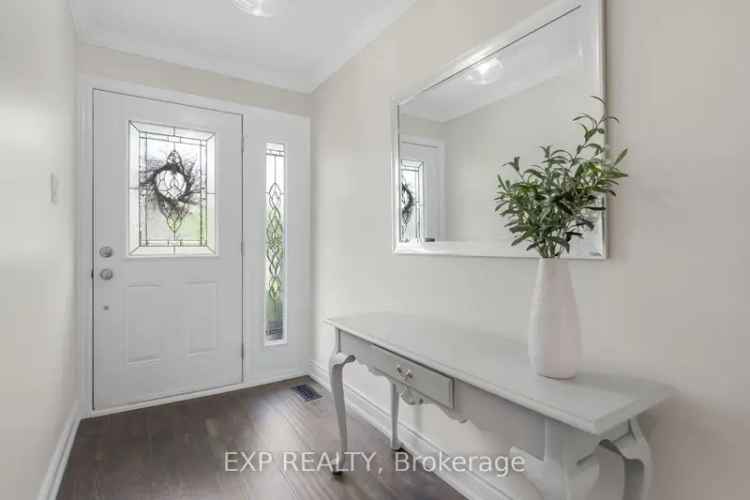 Luxury 3-Bedroom Side-Split in Streetsville Riverview Heights
