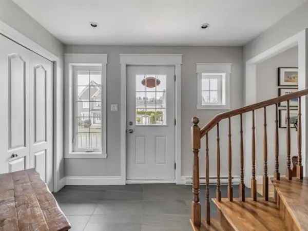 5-Bedroom Cottage for Sale Quebec South Shore