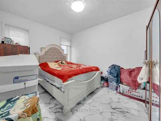 House For Sale in 52, Lamont Avenue, Toronto, Ontario