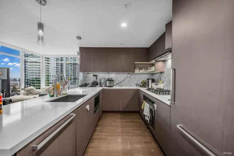 Condo For Sale in Burnaby, British Columbia