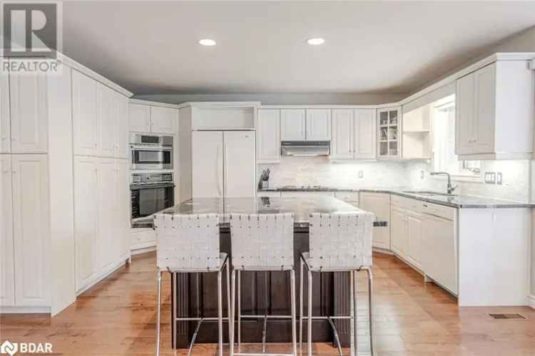 Spacious 5-Bedroom Family Home with Inground Pool in Midhurst
