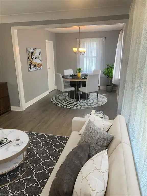 House For Sale in St. Catharines, Ontario