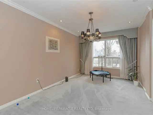 House For Rent in 2999, Valcourt Crescent, Mississauga, Ontario