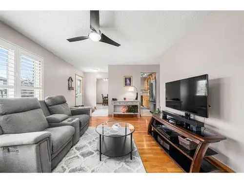 Falconridge Bungalow 3 1 Beds 2 Baths Updated Kitchen Finished Basement Double Garage
