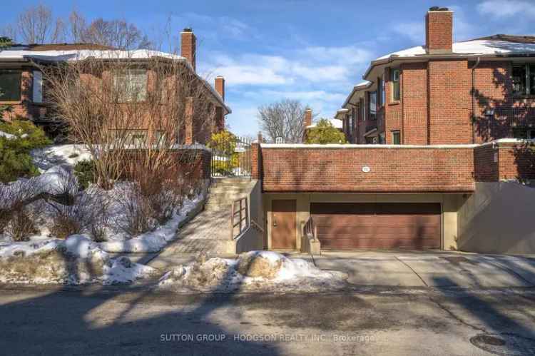 Buy Townhome in Downtown London with Modern Features and Great Access