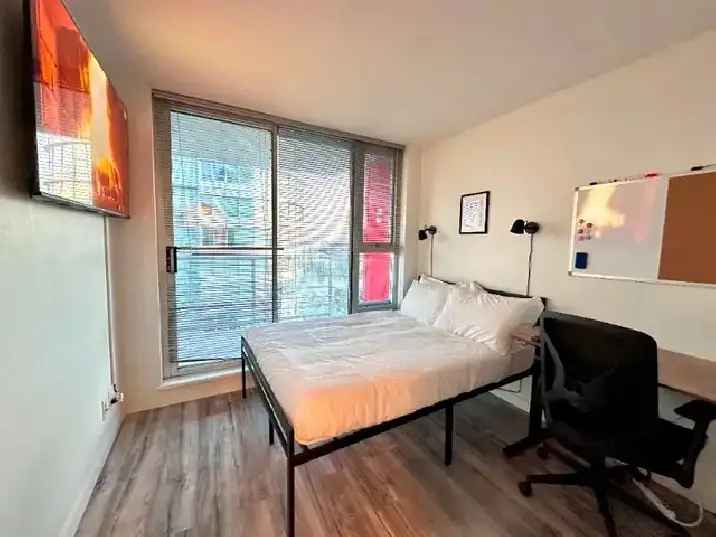 Room for Rent in Downtown – All-Inclusive