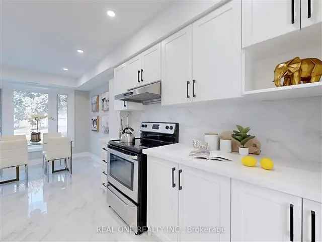 House For Sale in Toronto, Ontario