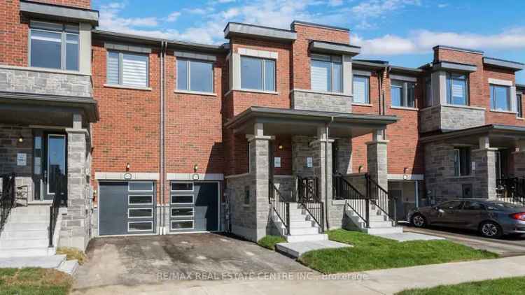 House For Sale in Oshawa, Ontario