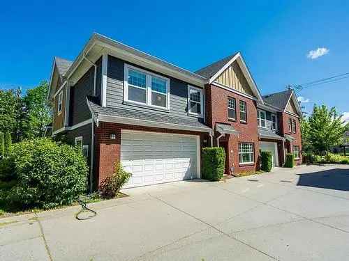 Luxury 5-Bedroom Duplex Townhome in South Surrey