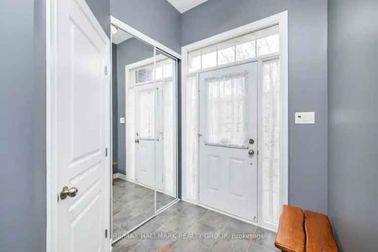 Executive Urbandale Townhome 3 Bed 4 Bath