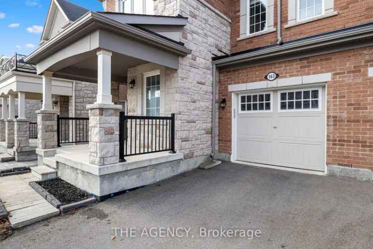 House For Sale in Aurora, Ontario