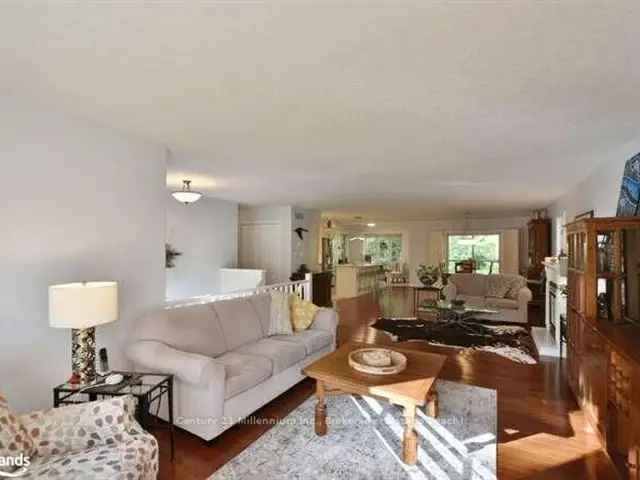 House For Sale in Wasaga Beach, Ontario