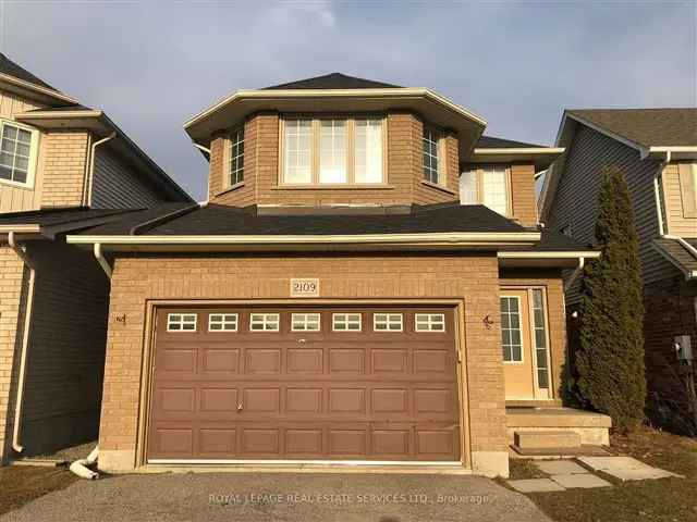 Beautifully Renovated Detached House Near Top-Rated Schools