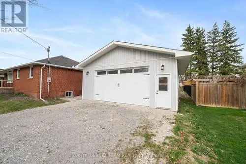 Updated Bungalow in Old Brooklin Whitby ON