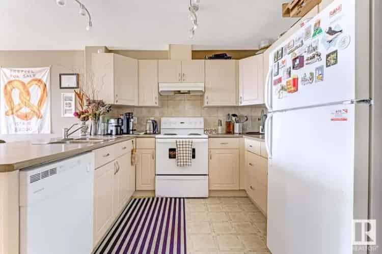 2-Bedroom Condo near Hermitage Park with Fitness Center and Ravine Views