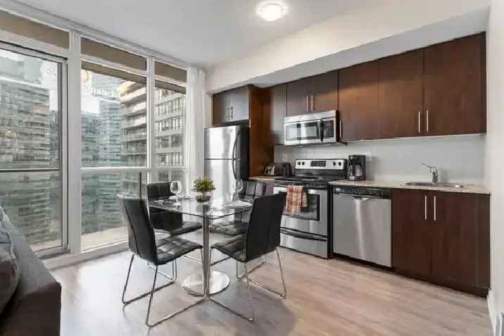 DOWNTOWN TORONTO CONDO FOR RENT 65 BREMNER BLVD. ALL INCL.