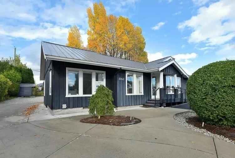 Office for Lease High Visibility Sechelt Main Road