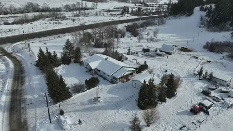 A Dream 19-Acre Property for Outdoor Enthusiasts and Those Who Love to Entertain - Merritt, BC