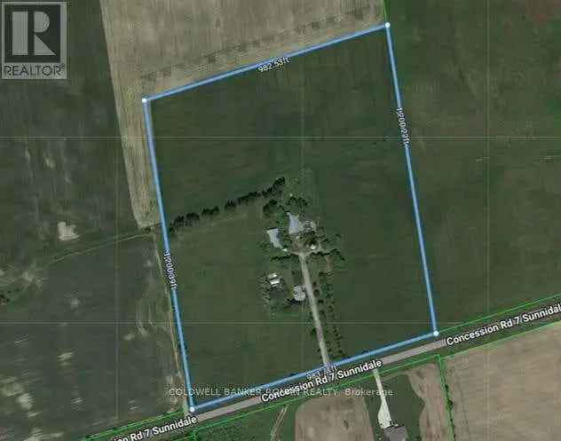 Hobby Farm 26 Acres 4-Bedroom Ontario Farmhouse Multiple Outbuildings
