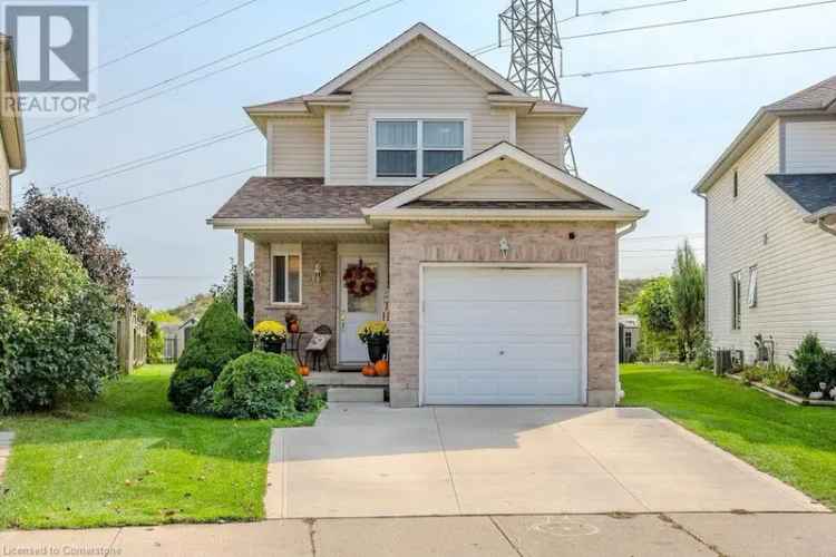 House For Sale in 128, Henhoeffer Crescent, Kitchener, Ontario