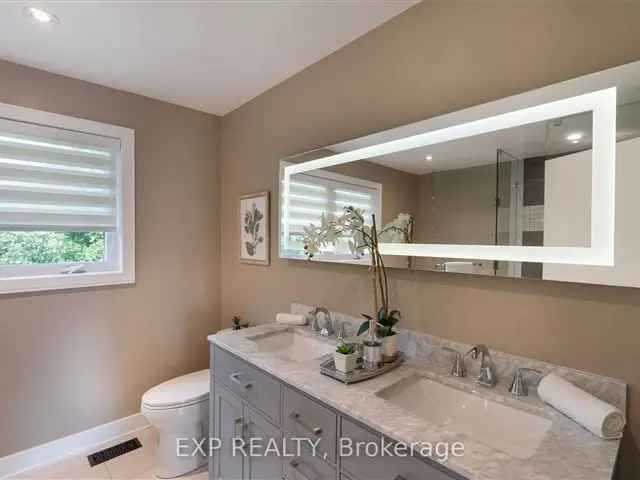 House For Sale in Mississauga, Ontario