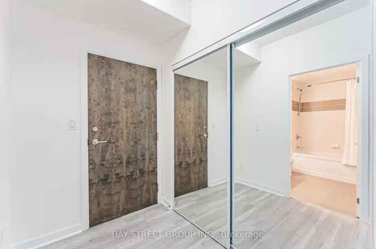 Condo For Sale in Toronto, Ontario