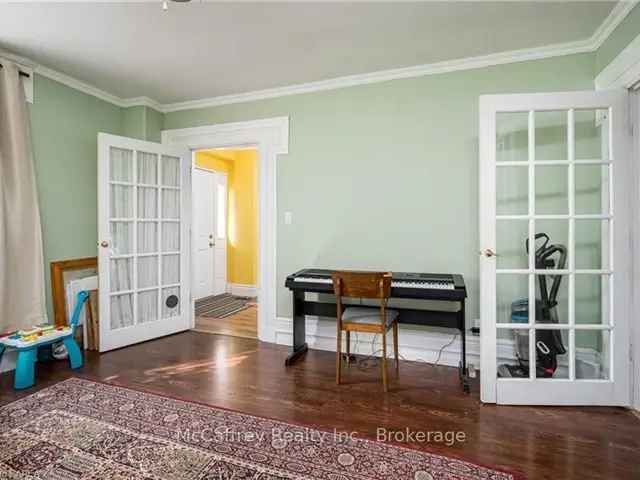 Spacious Family Home in Newburgh