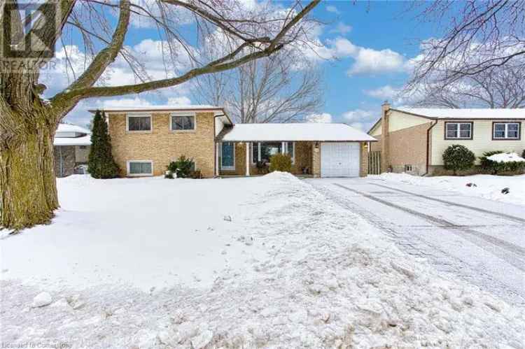 Spacious Beamsville Home with Large Yard and Deck