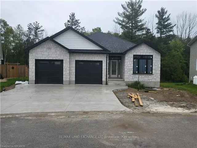 House For Sale in Kincardine, Ontario