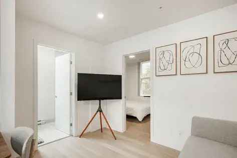 1 room studio of 35 m² in Montreal