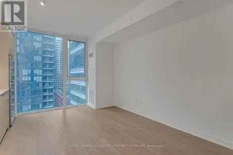 1 room apartment of 95 m² in Toronto