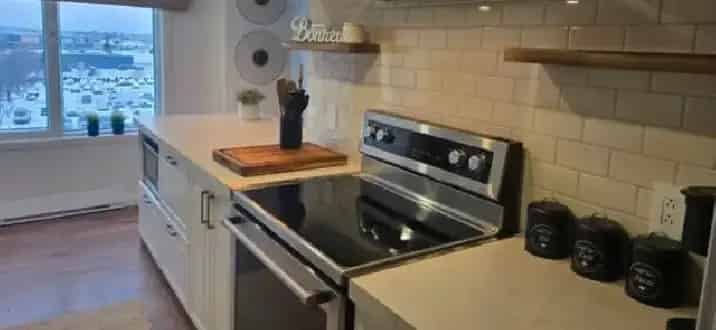 Renovated Anjou Condo 1144 sq ft Corner Unit