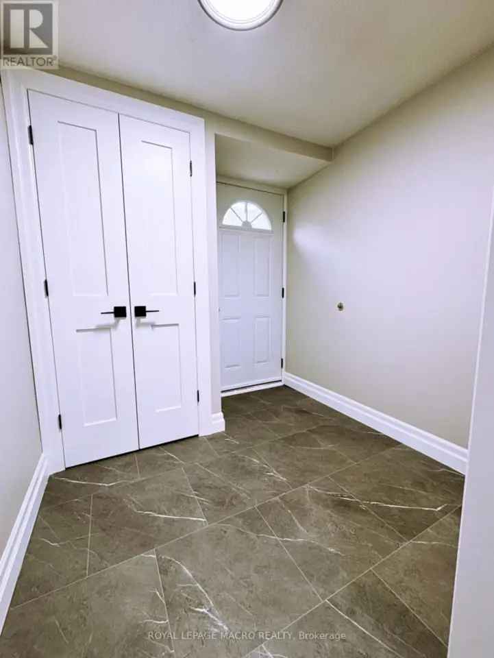Updated Home Near Lincoln M Alexander Pkwy Move In Ready